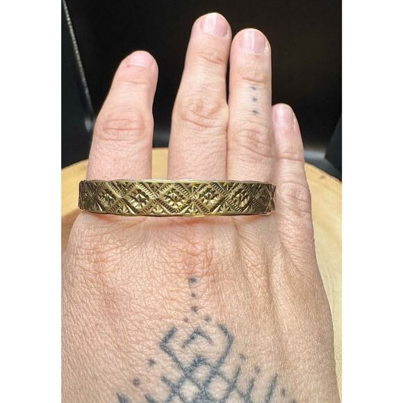 Handmade Vintage Navajo Etched Cuff Bracelet – 14K Gold Fill, Sterling Silver - Picture 4 of 10